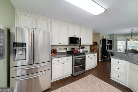 Kitchen - 245 Edenwylde Ct, Hampton, GA 30228 photo 1 of 4