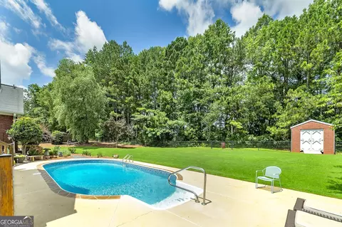 Exterior - 245 Edenwylde Ct, Hampton, GA 30228 photo 6 of 11