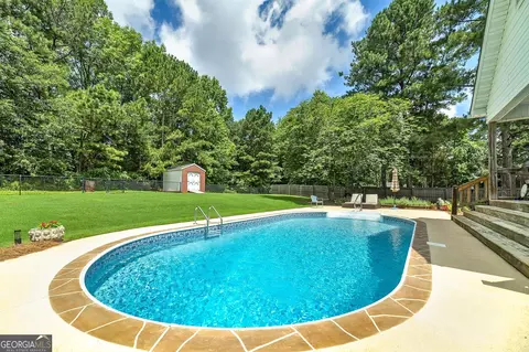 Exterior - 245 Edenwylde Ct, Hampton, GA 30228 photo 2 of 11