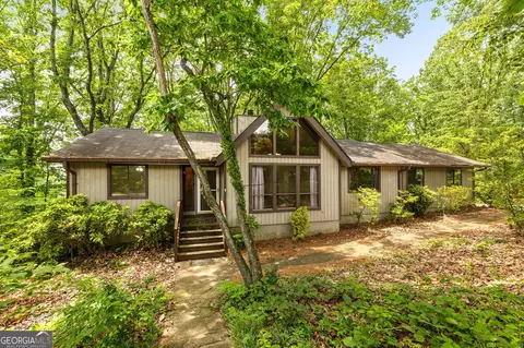 1832 Tree Top Ct, Marietta, GA 30062