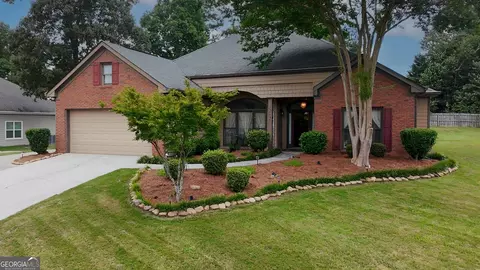 3262 Beech Hollow Ct, Loganville, GA 30052