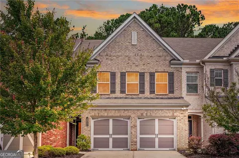 1425 Hampton Oaks Dr, Alpharetta, GA 30004