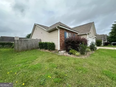 Exterior - 298 Timberwind Dr, Byron, GA 31008 photo 3 of 10