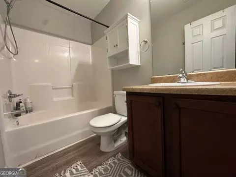 Bath - 298 Timberwind Dr, Byron, GA 31008 photo 7 of 7