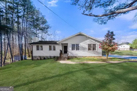 374 Lamancha Ct, Lawrenceville, GA 30044