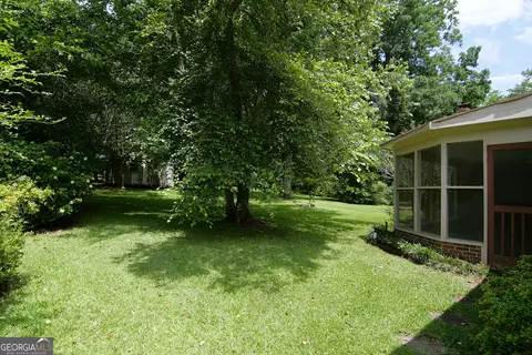 Exterior - 350 Laurel Ln, Lagrange, GA 30241 photo 2 of 11