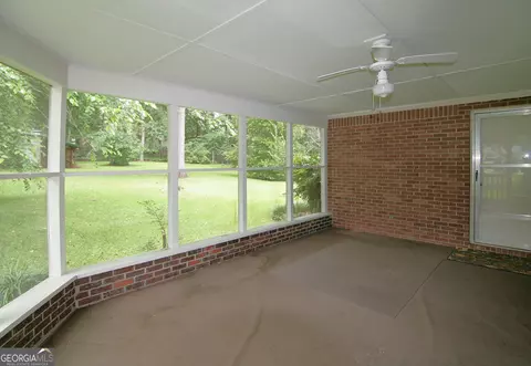 Exterior - 350 Laurel Ln, Lagrange, GA 30241 photo 10 of 11