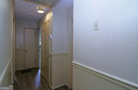 Entry Way - 350 Laurel Ln, Lagrange, GA 30241 photo 1 of 2