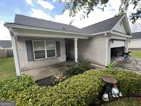 5 Fox Glen Ct, Port Wentworth, GA 31407