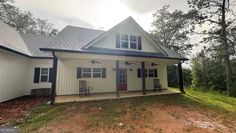 1440 Mccard Lake Rd, Meansville, GA 30256