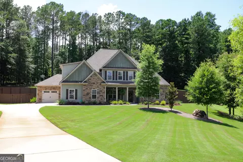 203 Drews Ridge Dr, Newnan, GA 30263