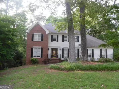1205 Pebble Bend Dr, Grayson, GA 30017