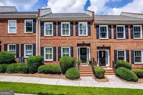 1031 Surrey Ln, Greensboro, GA 30642
