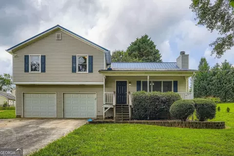 520 White Pines Dr, Dallas, GA 30157