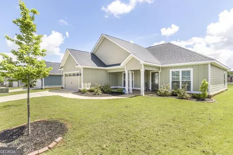 102 Sugar Creek Trl, Perry, GA 31069