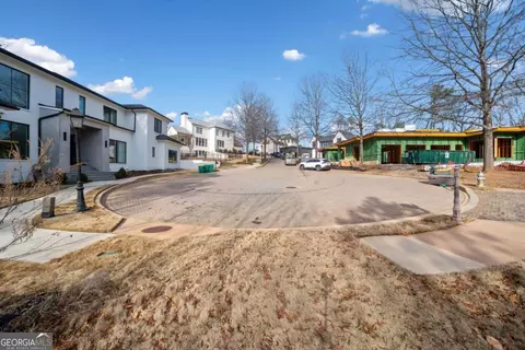 570 Belada Blvd, Sandy Springs, GA 30342