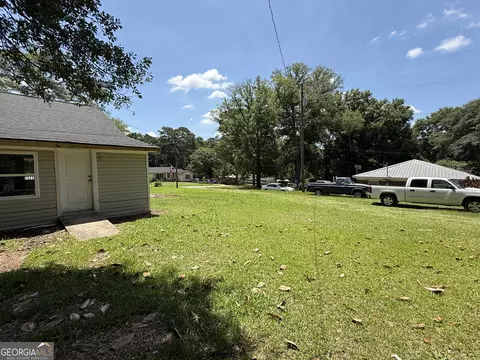 Exterior - 180 Pine Cir, Lagrange, GA 30241 photo 6 of 18