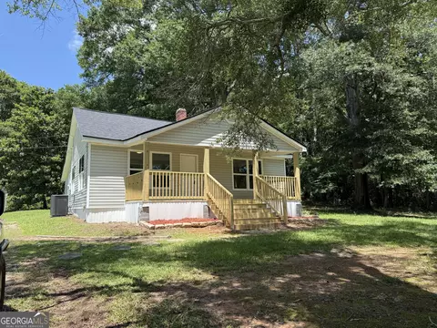 180 Pine Cir, Lagrange, GA 30241