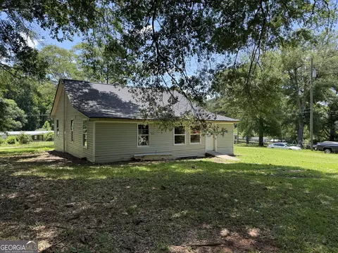 Exterior - 180 Pine Cir, Lagrange, GA 30241 photo 9 of 18