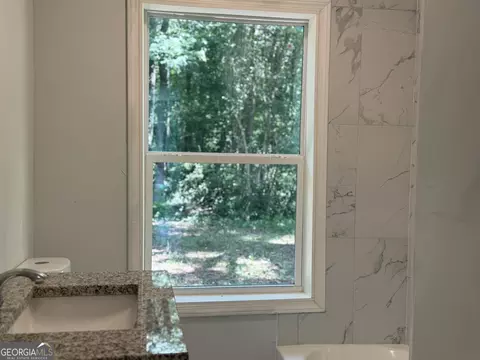 Bath - 180 Pine Cir, Lagrange, GA 30241 photo 1 of 2