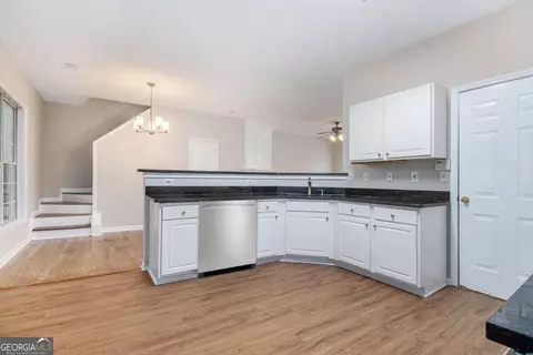 2894 Regent Walk Dr, Duluth, GA 30096 photo 8