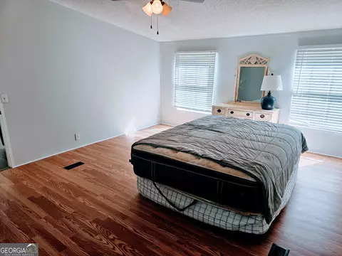 Bedroom - 129 Mills Rd, Franklin, GA 30217 photo 3 of 8