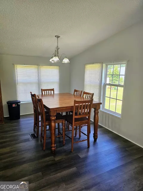 Dining - 129 Mills Rd, Franklin, GA 30217 photo 1 of 2