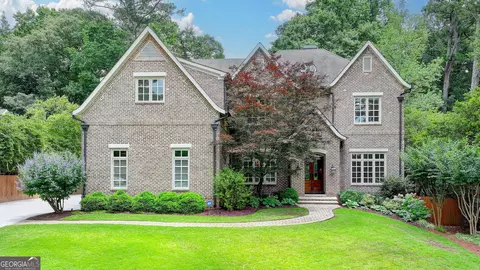 272 Lake Forrest Ln NE, Atlanta, GA 30342
