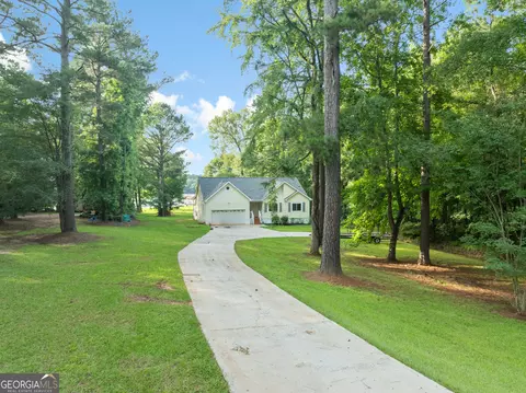 901 Jamesway Dr, Sparta, GA 31087