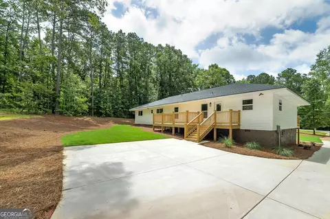 Exterior - 146 Rivers Rd, Williamson, GA 30292 photo 6 of 14