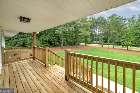 Exterior - 146 Rivers Rd, Williamson, GA 30292 photo 13 of 14
