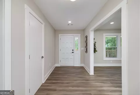 Entry Way - 146 Rivers Rd, Williamson, GA 30292 photo 2 of 4