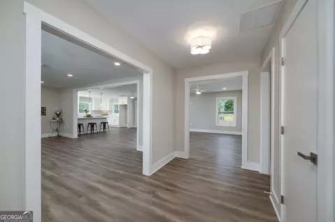Entry Way - 146 Rivers Rd, Williamson, GA 30292 photo 1 of 4