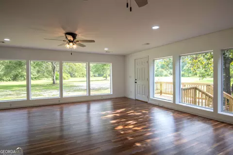 938 Rifle Rd, Sylvania, GA 30467