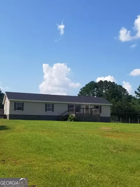 243 Gray Hill Rd, West Point, GA 31833