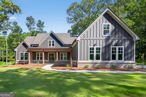 1011 Peachtree Ct, Greensboro, GA 30642