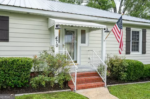 Exterior - 470 E 3rd St, Rome, GA 30161 photo 2 of 5