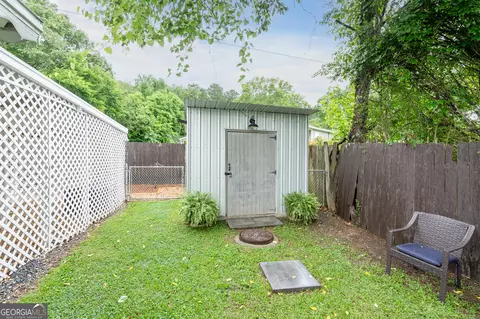 Exterior - 470 E 3rd St, Rome, GA 30161 photo 5 of 5