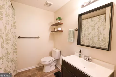 Bath - 113 Heather Pl, Centerville, GA 31028 photo 2 of 2