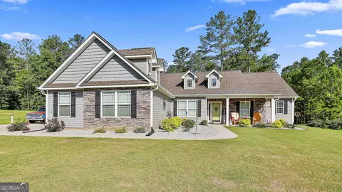 120 Mylee Cv, Barnesville, GA 30204