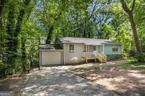 303 Nottingham Dr, Woodstock, GA 30188