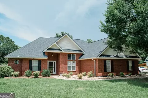 121 Spring Chase Cir, Kathleen, GA 31047