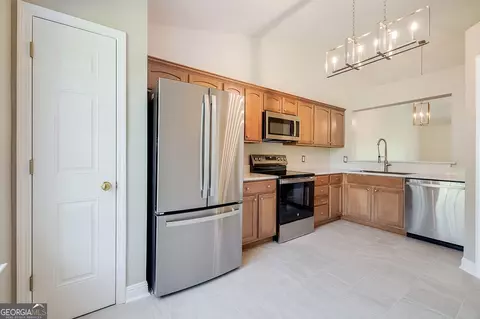 Kitchen - 1 Rivermoor Ct, Savannah, GA 31407 photo 4 of 4