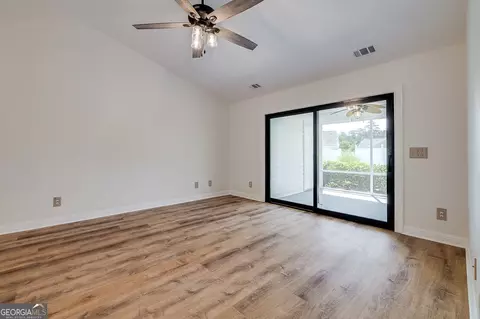 Living - 1 Rivermoor Ct, Savannah, GA 31407 photo 4 of 4