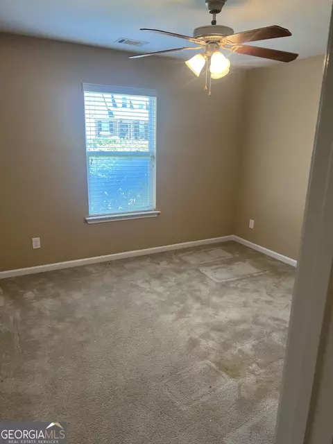 Bedroom - 152 Back Cedar Ln, Warner Robins, GA 31093 photo 8 of 10