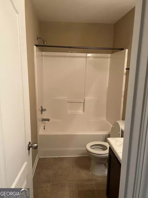 Bath - 152 Back Cedar Ln, Warner Robins, GA 31093 photo 7 of 8