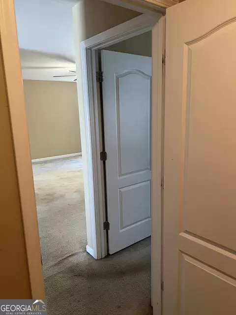 Entry Way - 152 Back Cedar Ln, Warner Robins, GA 31093 photo 6 of 6