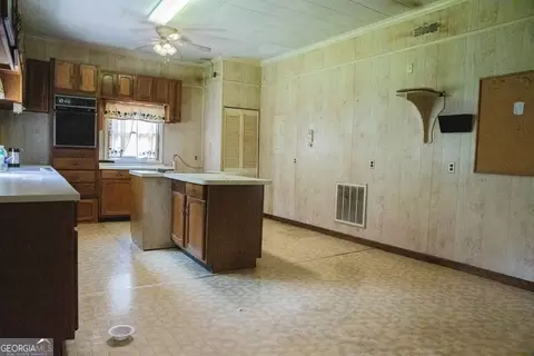 Kitchen - 376 Covington St, Jackson, GA 30233 photo 4 of 4