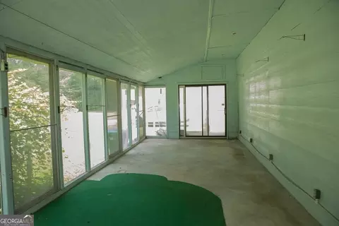 Exterior - 376 Covington St, Jackson, GA 30233 photo 7 of 12