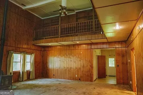 Living - 376 Covington St, Jackson, GA 30233 photo 3 of 16